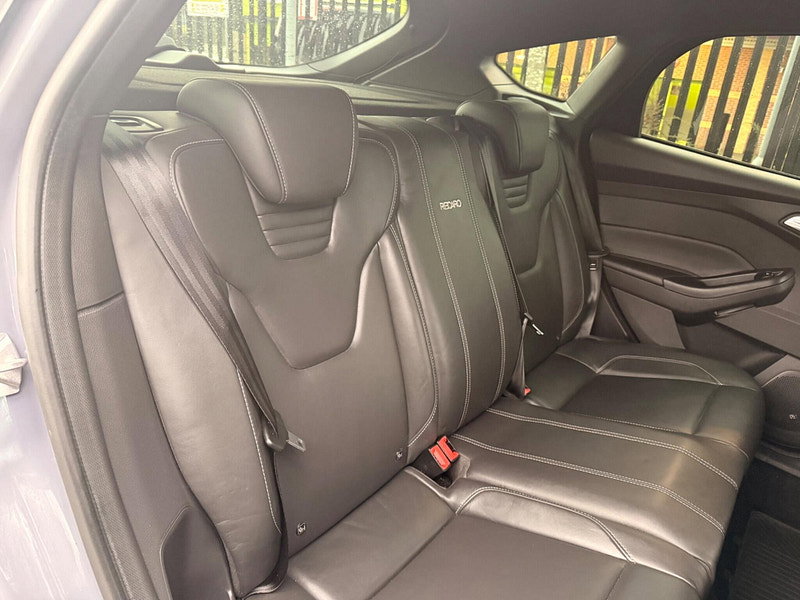 Ford Focus 2.0T EcoBoost ST-3 Euro 6 (s/s) 5dr 5dr Manual 2026