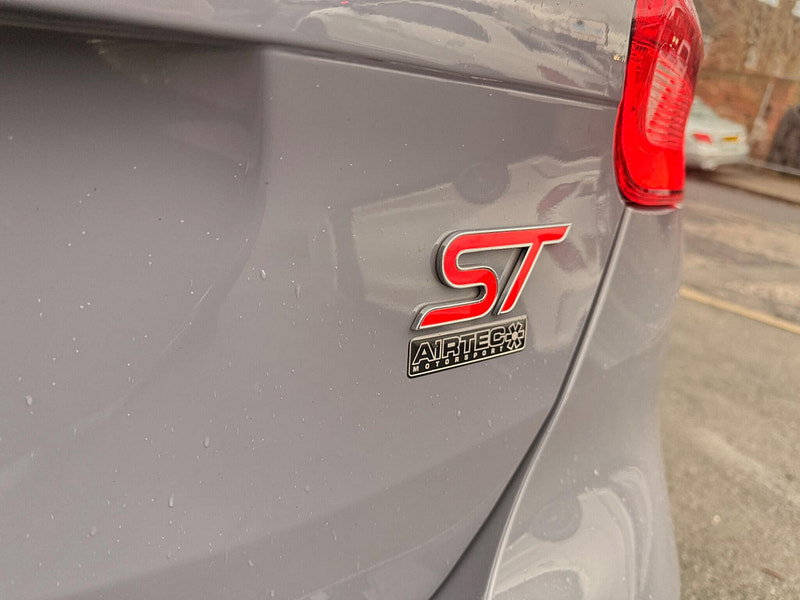 Ford Focus 2.0T EcoBoost ST-3 Euro 6 (s/s) 5dr 5dr Manual 2026