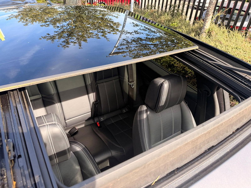 Land Rover Range Rover Velar 2.0 D240 R-Dynamic HSE Auto 4WD Euro 6 (s/s) 5dr 5dr Automatic 2026