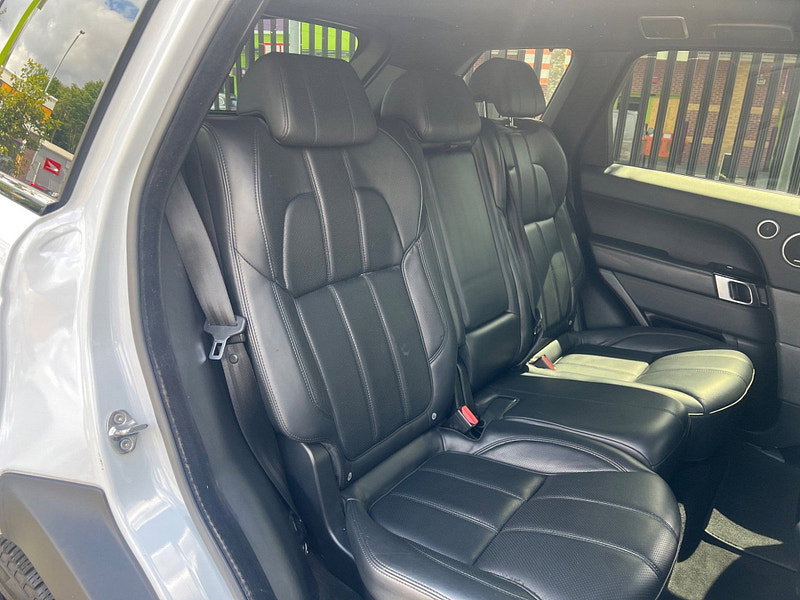 Land Rover Range Rover Sport 3.0 SD V6 HSE Dynamic Auto 4WD Euro 6 (s/s) 5dr 5dr Automatic 2026