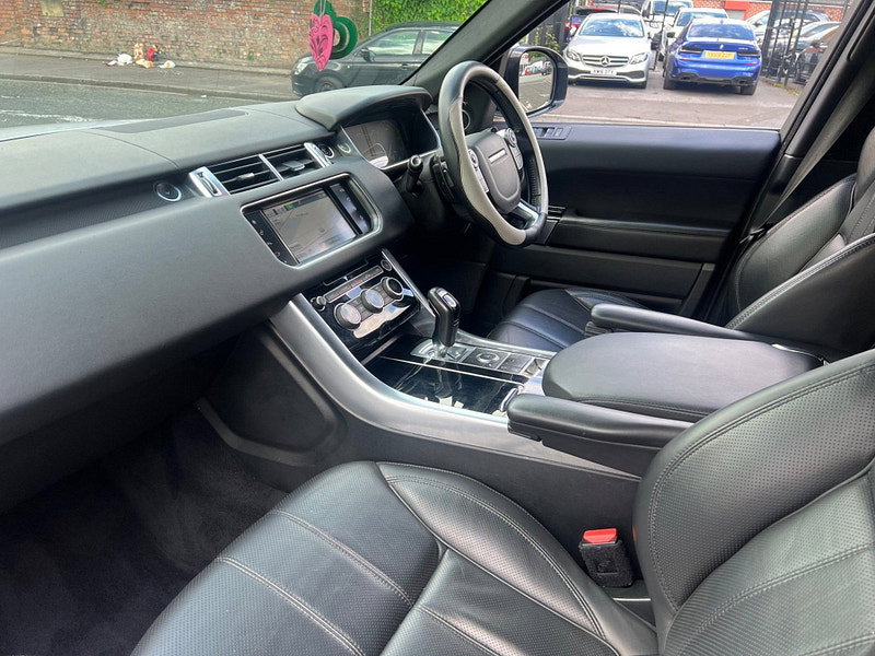 Land Rover Range Rover Sport 3.0 SD V6 HSE Dynamic Auto 4WD Euro 6 (s/s) 5dr 5dr Automatic 2026