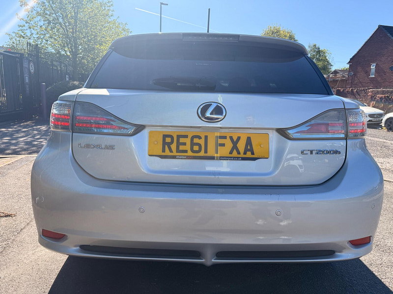 Lexus CT 1.8 200h SE-L CVT Euro 5 (s/s) 5dr 5dr Automatic 2026