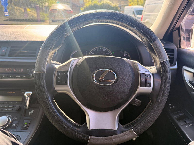 Lexus CT 1.8 200h SE-L CVT Euro 5 (s/s) 5dr 5dr Automatic 2026