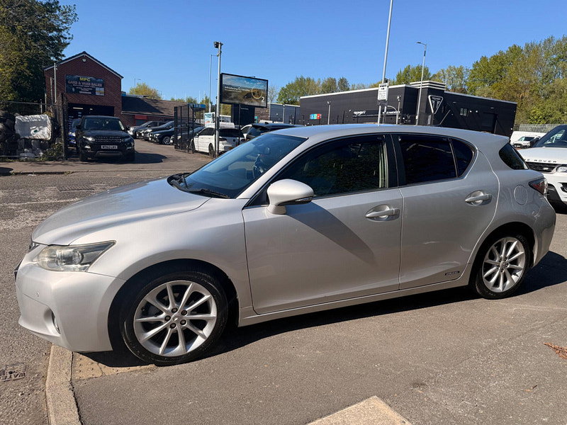 Lexus CT 1.8 200h SE-L CVT Euro 5 (s/s) 5dr 5dr Automatic 2026