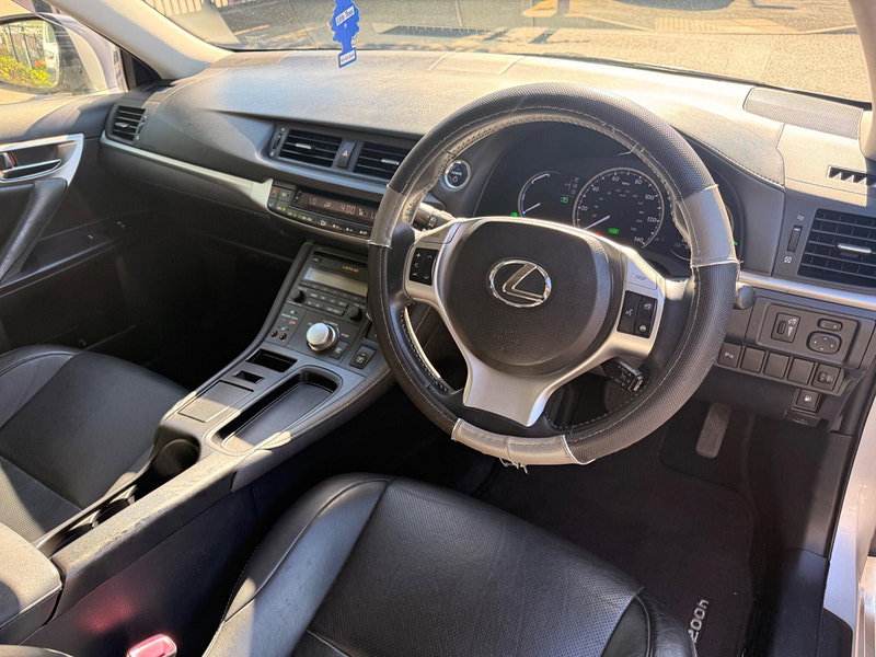 Lexus CT 1.8 200h SE-L CVT Euro 5 (s/s) 5dr 5dr Automatic 2026