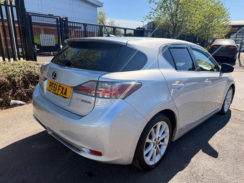 Lexus CT 1.8 200h SE-L CVT Euro 5 (s/s) 5dr 5dr Automatic 2026