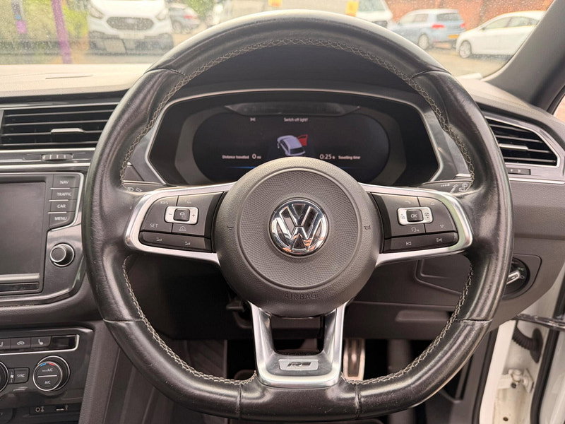 Volkswagen Tiguan 2.0 TDI BlueMotion Tech R-Line DSG Euro 6 (s/s) 5dr 5dr Automatic 2026