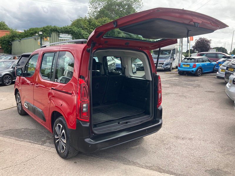 Citroen Berlingo 1.5 BlueHDi Flair M MPV 5dr Diesel Manual Euro 6 (100 ps) 5dr Manual 2026