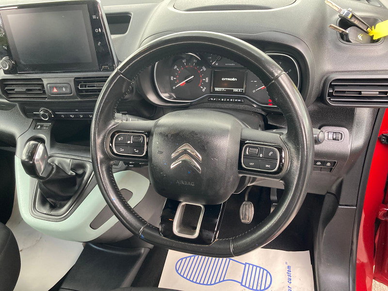 Citroen Berlingo 1.5 BlueHDi Flair M MPV 5dr Diesel Manual Euro 6 (100 ps) 5dr Manual 2026