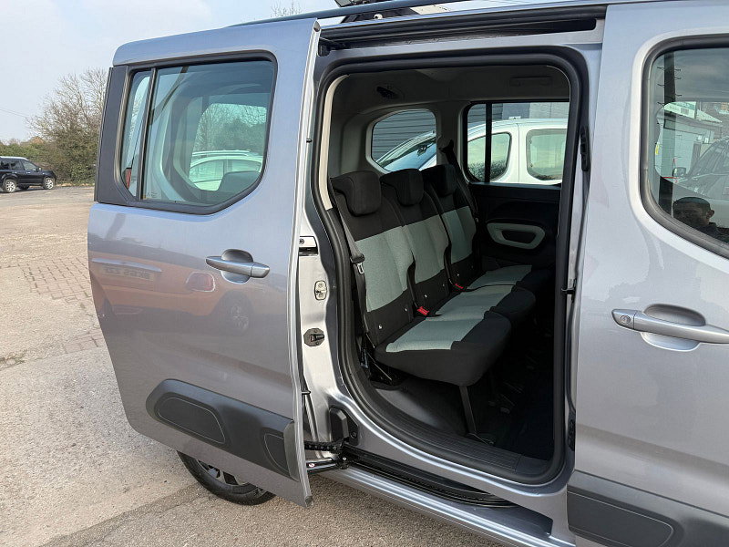 Citroen Berlingo 1.5 BlueHDi Flair M MPV 5dr Diesel Manual Euro 6 (100 ps) 5dr Manual 2026