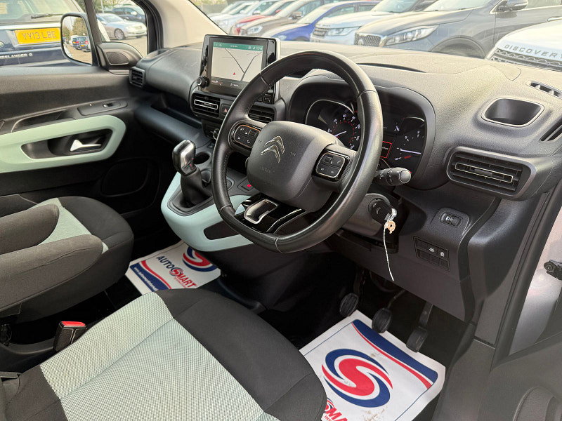 Citroen Berlingo 1.5 BlueHDi Flair M MPV 5dr Diesel Manual Euro 6 (100 ps) 5dr Manual 2026