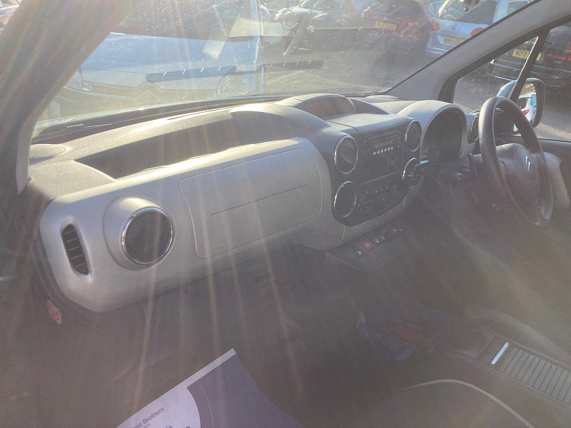 Citroen Berlingo 1.6 e-HDi Airdream XTR Multispace MPV 5dr Diesel ETG6 Euro 5 (s/s) (90 ps) 5dr Automatic 2026