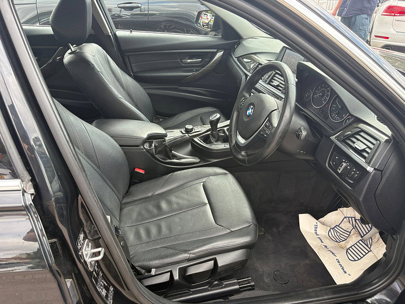 BMW 3 Series 2.0 320d Luxury Saloon 4dr Diesel Manual Euro 5 (s/s) (184 ps) 4dr Manual 2026
