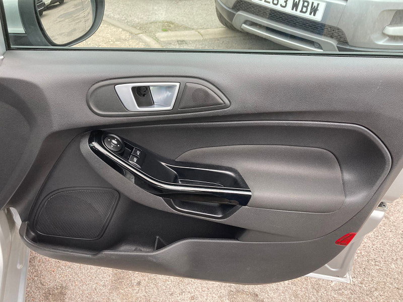 Ford Fiesta 1.25 Zetec Hatchback 5dr Petrol Manual Euro 5 (82 ps) 5dr Manual 2026