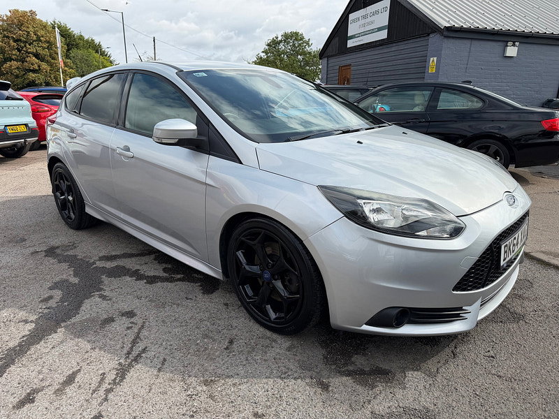 Ford Focus 2.0T EcoBoost ST-2 Hatchback 5dr Petrol Manual Euro 5 (s/s) (250 ps) 5dr Manual 2026
