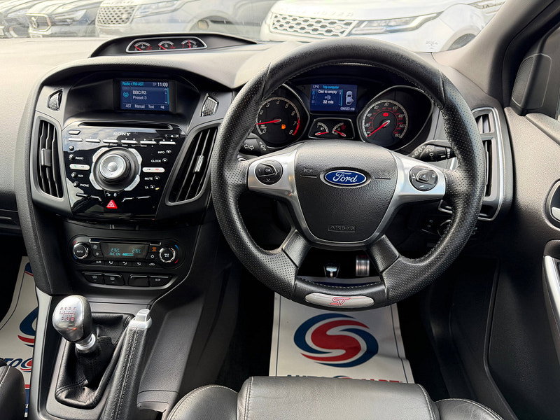 Ford Focus 2.0T EcoBoost ST-2 Hatchback 5dr Petrol Manual Euro 5 (s/s) (250 ps) 5dr Manual 2026