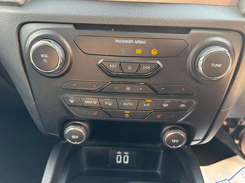 Ford Ranger 2.0 EcoBlue Limited Pickup Double Cab 4dr Diesel Auto 4WD Euro 6 (s/s) (170 ps) 4dr Automatic 2026