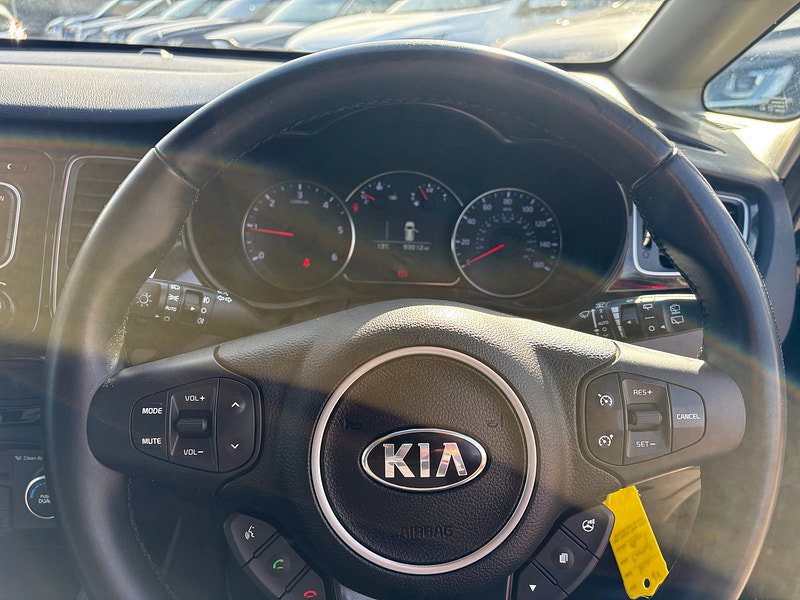 Kia Carens 1.7 CRDi 2 MPV 5dr Diesel Manual Euro 6 (s/s) (114 bhp) 5dr Manual 2026