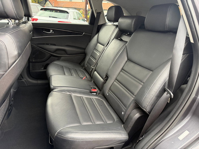 Kia Sorento 2.2 CRDi KX-3 SUV 5dr Diesel Manual AWD Euro 6 (s/s) (197 bhp) 5dr Manual 2026