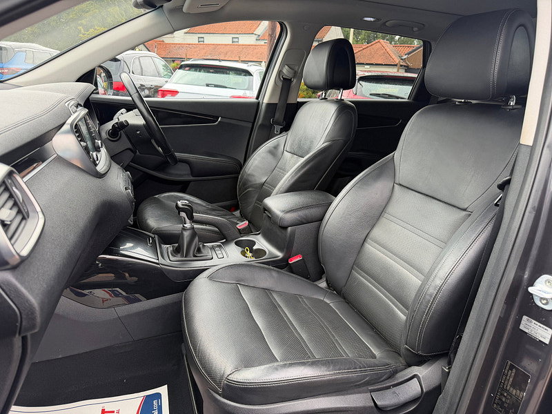 Kia Sorento 2.2 CRDi KX-3 SUV 5dr Diesel Manual AWD Euro 6 (s/s) (197 bhp) 5dr Manual 2026