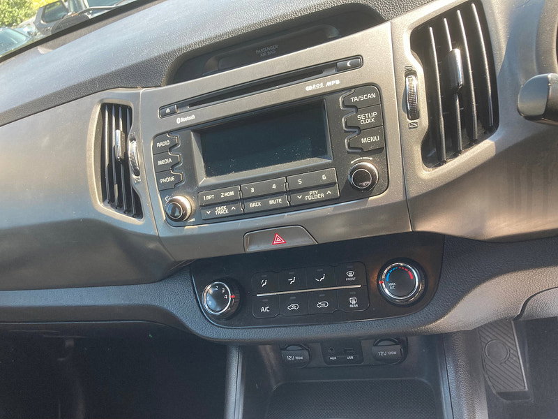 Kia Sportage 1.6 GDi 1 SUV 5dr Petrol Manual 2WD Euro 5 (133 bhp) 5dr Manual 2026