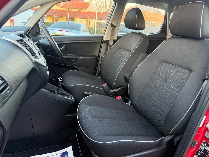 Kia Venga 1.6 2 MPV 5dr Petrol Auto Euro 6 (123 bhp) 5dr Automatic 2026