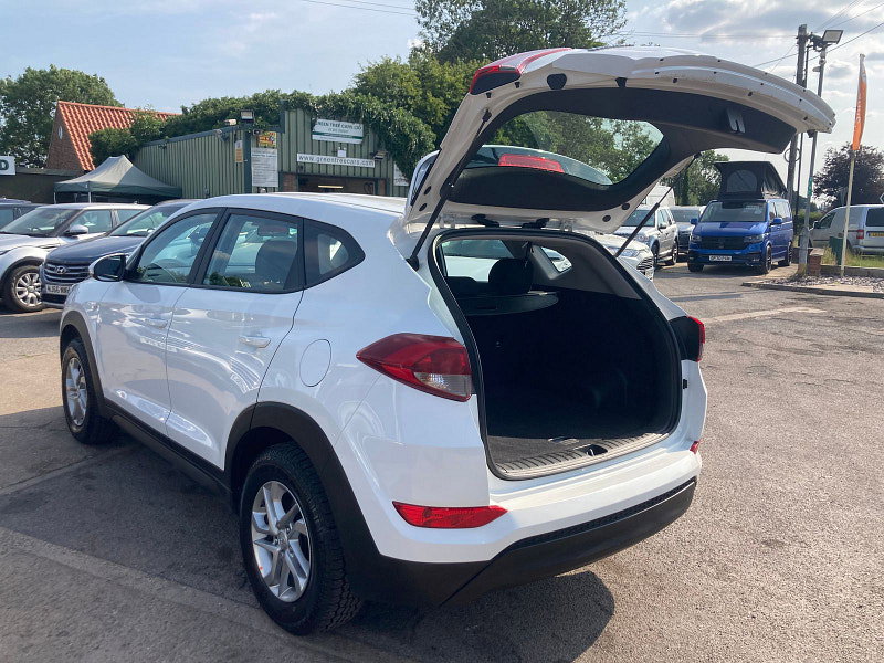 Hyundai Tucson 1.7 CRDi Blue Drive S SUV 5dr Diesel Manual Euro 6 (s/s) (116 ps) 5dr Manual 2026