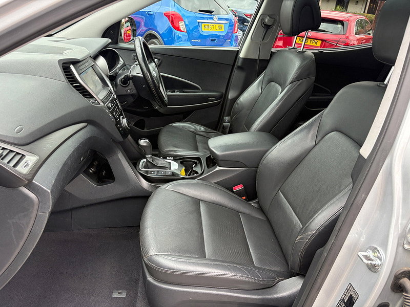 Hyundai Santa Fe 2.2 CRDi Blue Drive Premium SE SUV 5dr Diesel Auto 4WD Euro 6 (s/s) (7 Seat) (200 ps) 5dr Automatic 2026