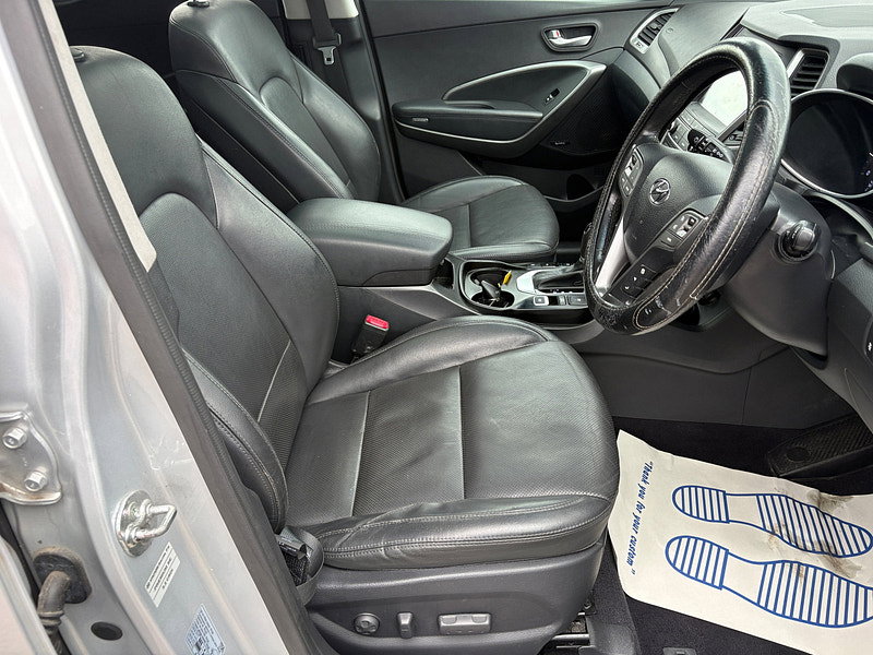 Hyundai Santa Fe 2.2 CRDi Blue Drive Premium SE SUV 5dr Diesel Auto 4WD Euro 6 (s/s) (7 Seat) (200 ps) 5dr Automatic 2026