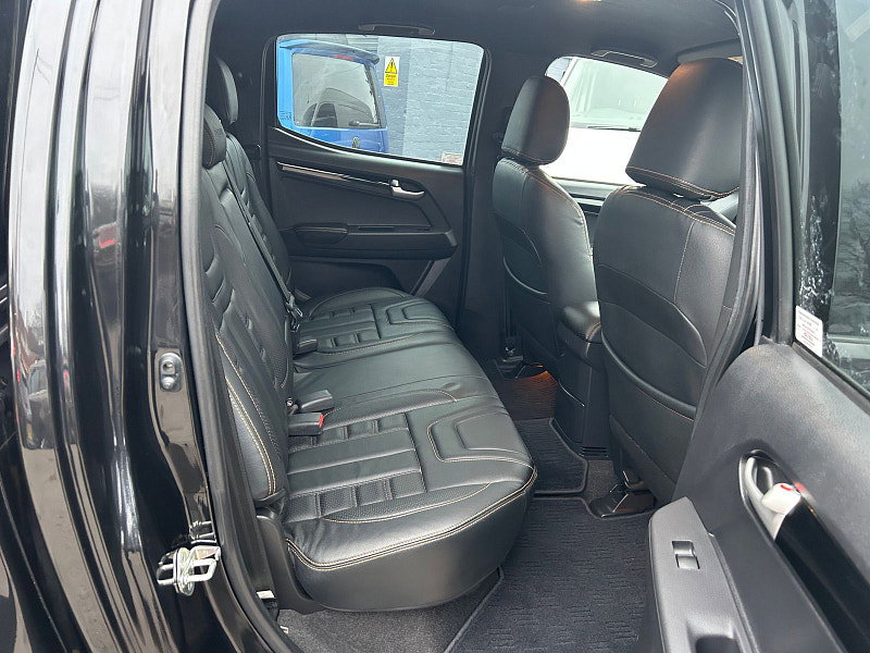 Isuzu D-Max 1.9 TD Blade Pickup Double Cab 4dr Diesel Manual 4WD Euro 6 (164 ps) 4dr Manual 2026