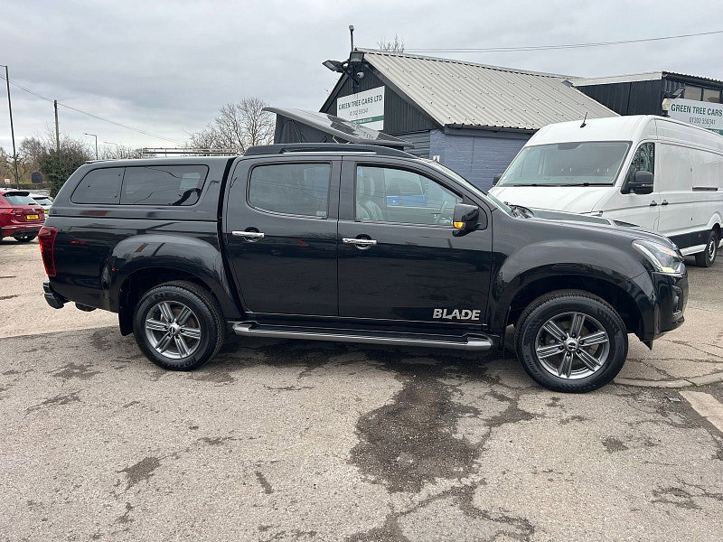 Isuzu D-Max 1.9 TD Blade Pickup Double Cab 4dr Diesel Manual 4WD Euro 6 (164 ps) 4dr Manual 2026