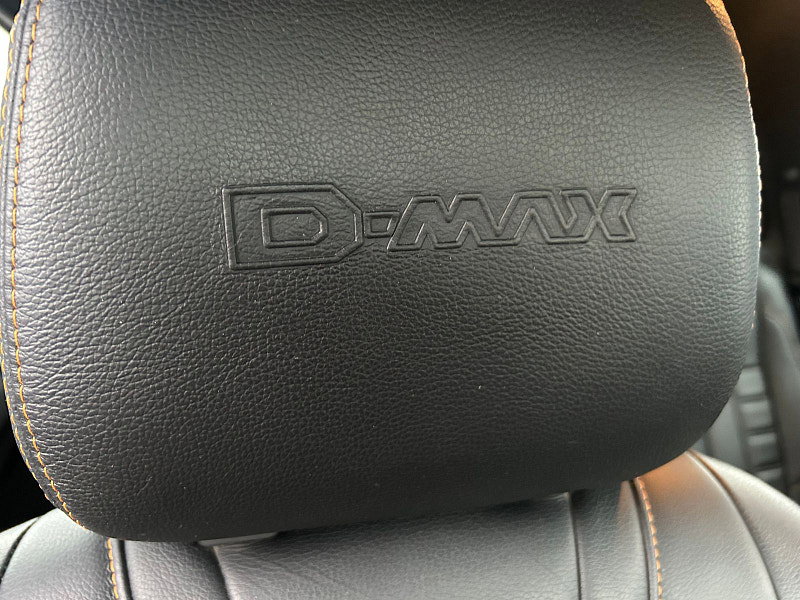 Isuzu D-Max 1.9 TD Blade Pickup Double Cab 4dr Diesel Manual 4WD Euro 6 (164 ps) 4dr Manual 2026