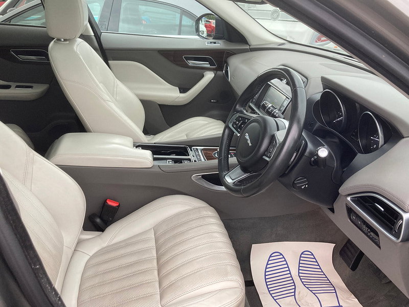Jaguar F-PACE 2.0 D180 Portfolio SUV 5dr Diesel Auto AWD Euro 6 (s/s) (180 ps) 5dr Automatic 2026