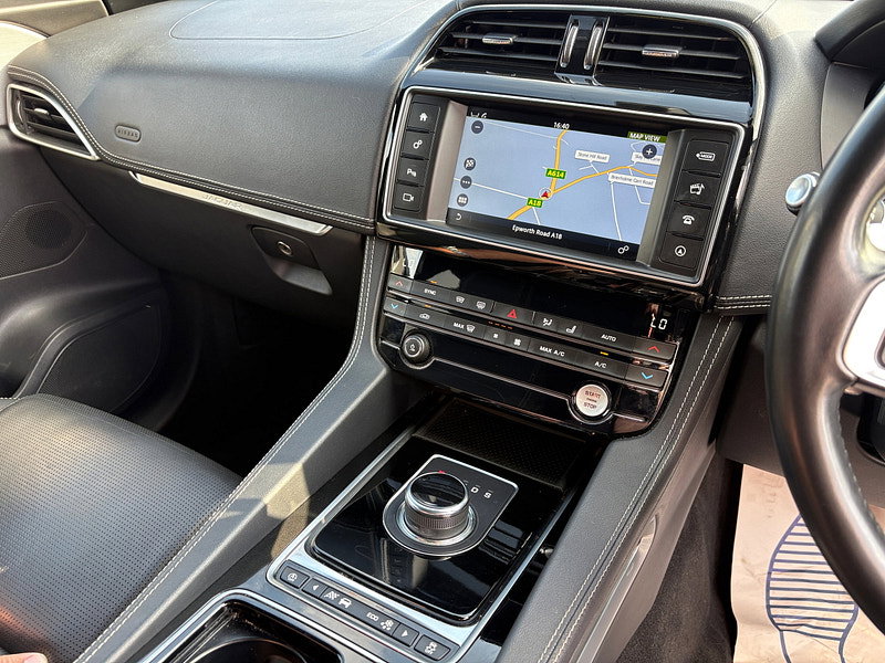Jaguar F-PACE 2.0 D180 R-Sport SUV 5dr Diesel Auto AWD Euro 6 (s/s) (180 ps) 5dr Automatic 2026
