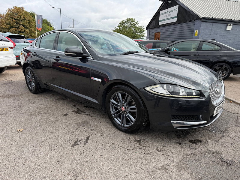 Jaguar XF 3.0d V6 Luxury Saloon 4dr Diesel Auto Euro 5 (s/s) (240 ps) 4dr Automatic 2026