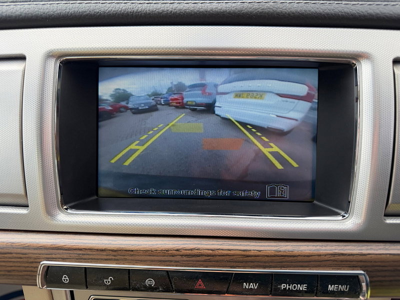 Jaguar XF 3.0d V6 Luxury Saloon 4dr Diesel Auto Euro 5 (s/s) (240 ps) 4dr Automatic 2026