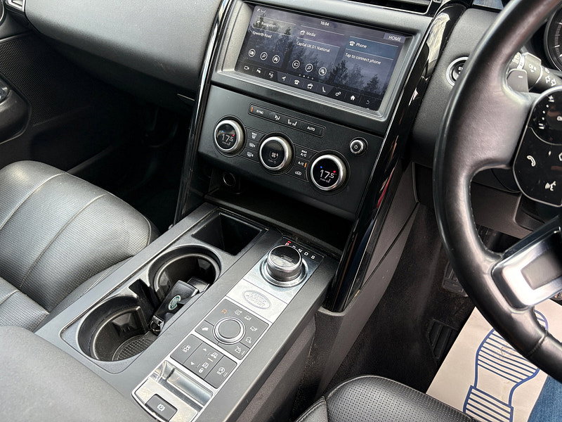 Land Rover DISCOVERY 2.0 SD4 SE SUV 5dr Diesel Auto 4WD Euro 6 (s/s) (240 ps) 5dr Automatic 2026