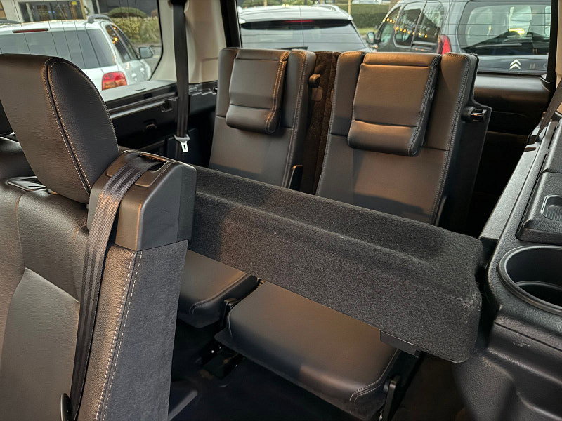 Land Rover Discovery 4 3.0 SD V6 Graphite SUV 5dr Diesel Auto 4WD Euro 6 (s/s) (256 bhp) 5dr Automatic 2026