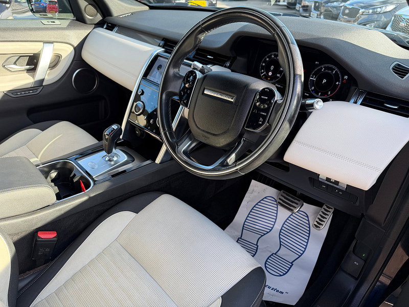 Land Rover Discovery Sport 2.0 D150 MHEV R-Dynamic SE SUV 5dr Diesel Auto 4WD Euro 6 (s/s) (150 ps) 5dr Automatic 2026