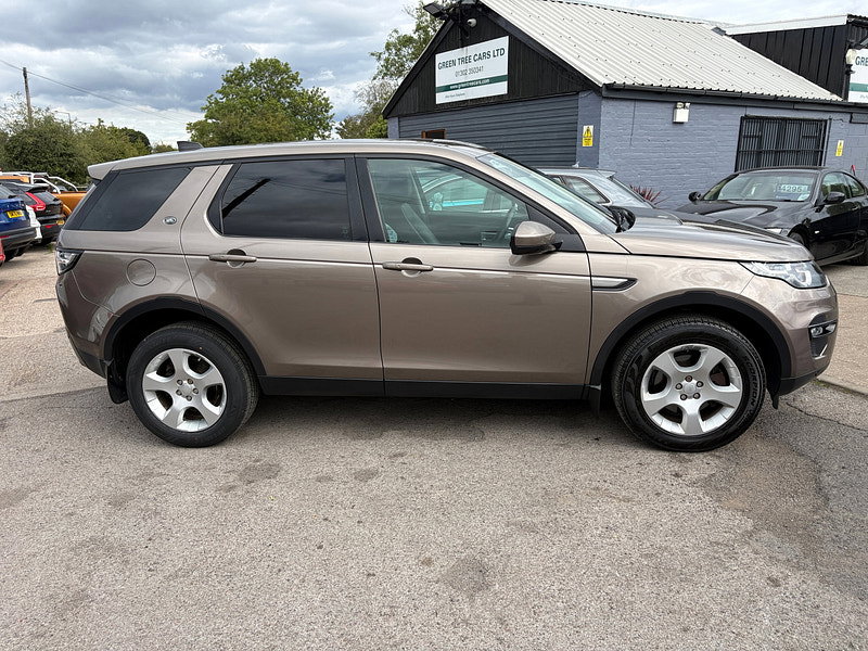 Land Rover Discovery Sport 2.0 TD4 SE Tech SUV 5dr Diesel Manual 4WD Euro 6 (s/s) (5 Seat) (150 ps) 5dr Manual 2026