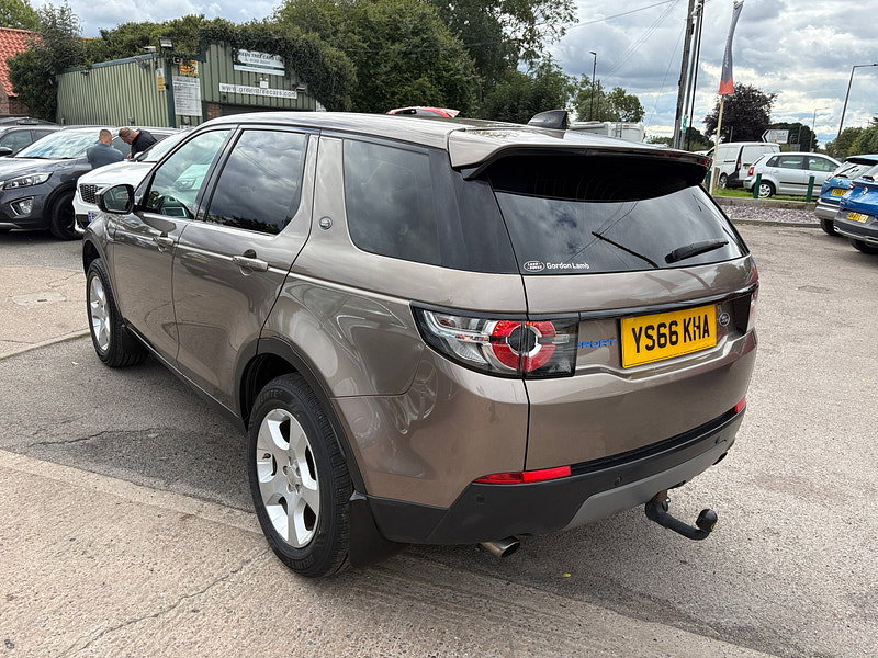 Land Rover Discovery Sport 2.0 TD4 SE Tech SUV 5dr Diesel Manual 4WD Euro 6 (s/s) (5 Seat) (150 ps) 5dr Manual 2026