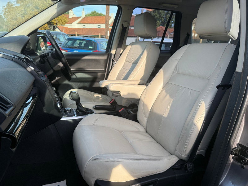 Land Rover Freelander 2 2.2 SD4 HSE SUV 5dr Diesel CommandShift 4WD Euro 5 (190 ps) 5dr Automatic 2026