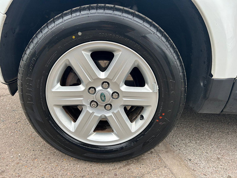 Land Rover Freelander 2 2.2 TD4 GS SUV 5dr Diesel CommandShift 4WD Euro 5 (150 ps) 5dr Automatic 2026