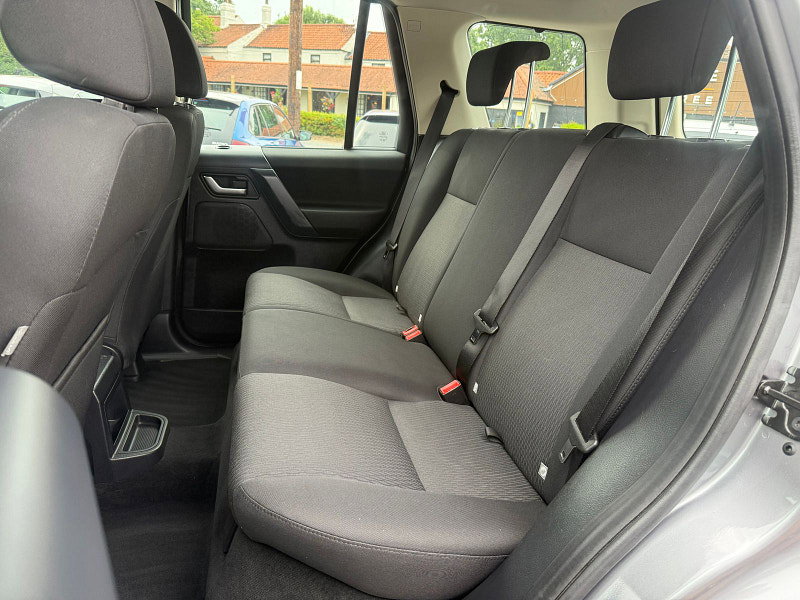 Land Rover Freelander 2 2.2 TD4 S SUV 5dr Diesel Manual 4WD Euro 5 (s/s) (150 ps) 5dr Manual 2026