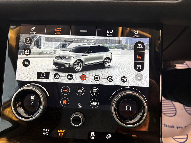 Land Rover Range Rover Velar 2.0 D240 SE SUV 5dr Diesel Auto 4WD Euro 6 (s/s) (240 ps) 5dr Automatic 2026