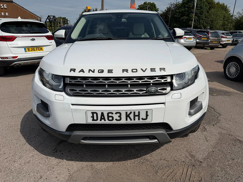 Land Rover Range Rover Evoque 2.2 eD4 Pure Tech SUV 5dr Diesel Manual FWD Euro 5 (s/s) (150 ps) 5dr Manual 2026