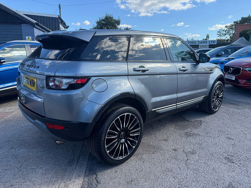 Land Rover Range Rover Evoque 2.2 SD4 Pure Tech SUV 5dr Diesel Manual 4WD Euro 5 (s/s) (190 ps) 5dr Manual 2026