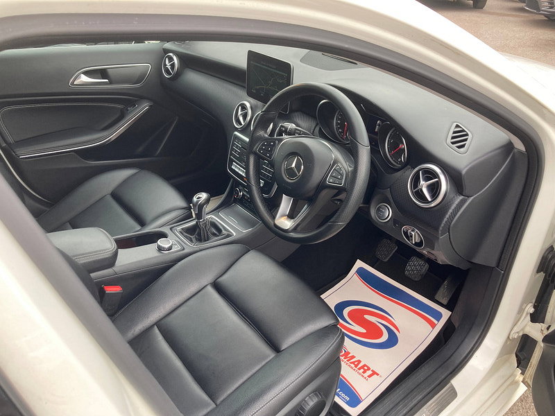 Mercedes-Benz A Class 1.5 A180d Sport (Premium) Hatchback 5dr Diesel Manual Euro 6 (s/s) (109 ps) 5dr Manual 2026