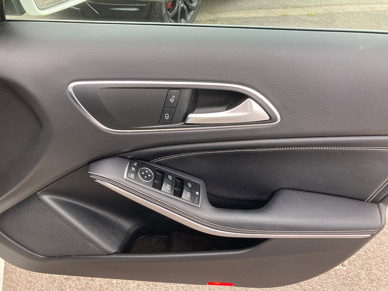 Mercedes-Benz A Class 1.5 A180d Sport (Premium) Hatchback 5dr Diesel Manual Euro 6 (s/s) (109 ps) 5dr Manual 2026