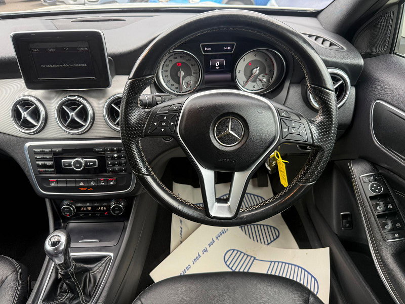 Mercedes-Benz GLA 2.1 GLA200 CDI Sport SUV 5dr Diesel Manual Euro 6 (s/s) (136 ps) 5dr Manual 2026